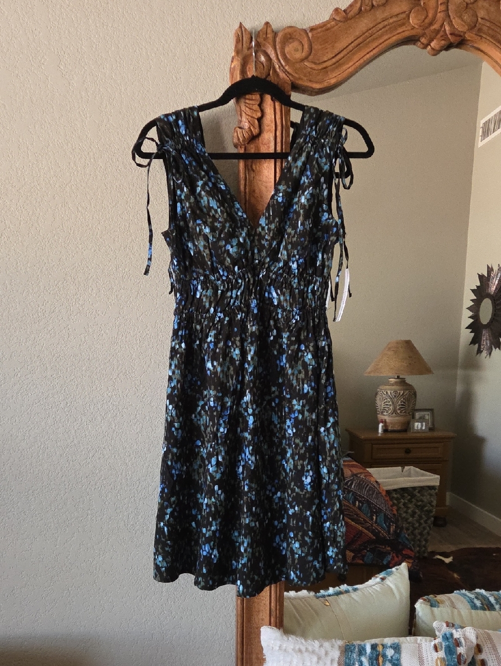 Sleeveless V-Neck Blue Floral Summer Dress NWT